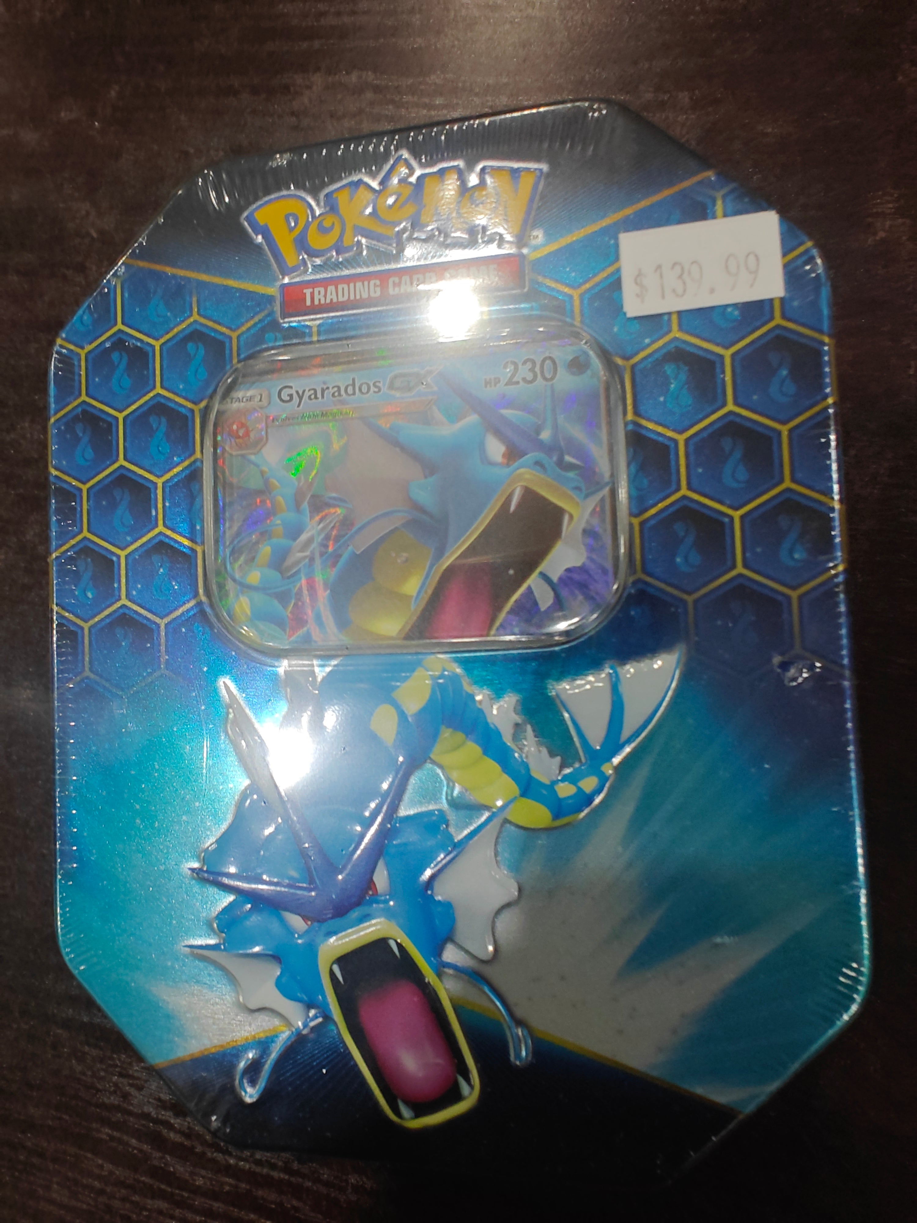 Pokemon: Hidden fates Gyarados